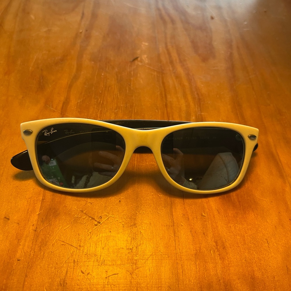 Ray-Ban White and Black Sunglasses - Picture 3 of 6